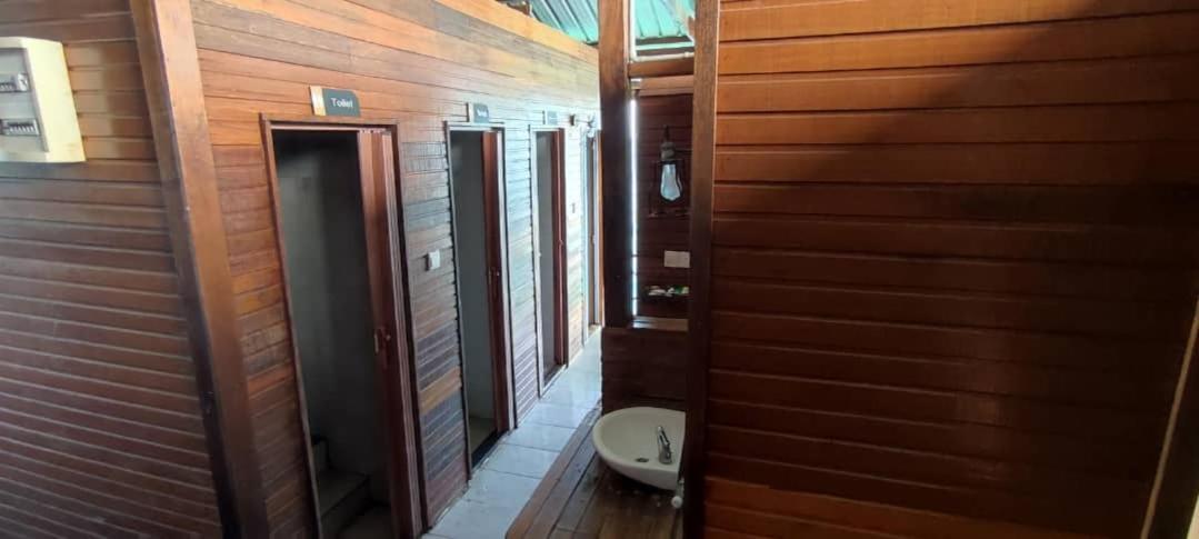 Seacoral Water Chalet Hotel Semporna Bagian luar foto